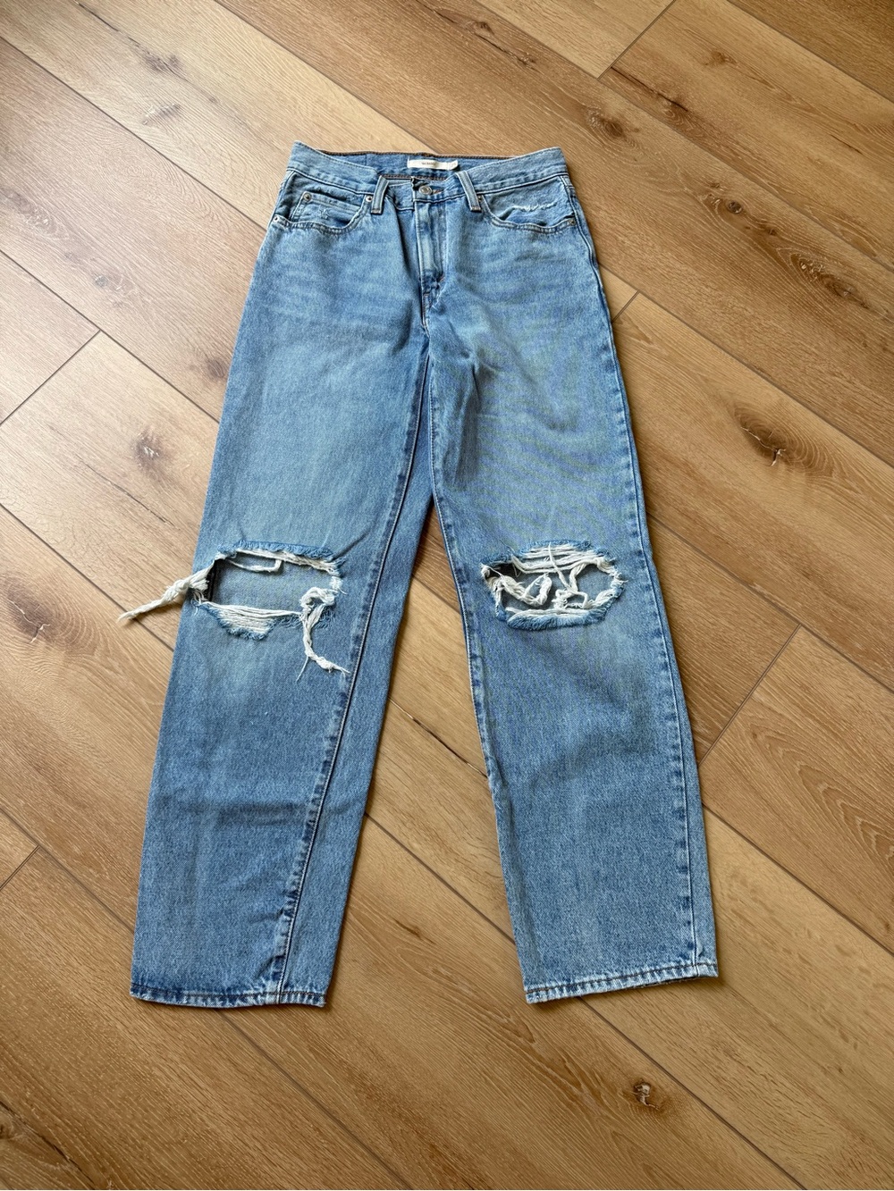 Levi's Light Blue ‘94 Baggy Distressed Women's Jeans